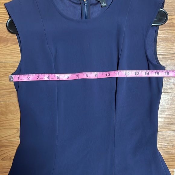 Sleeveless Ann Taylor Midi Dress - Picture 12 of 13